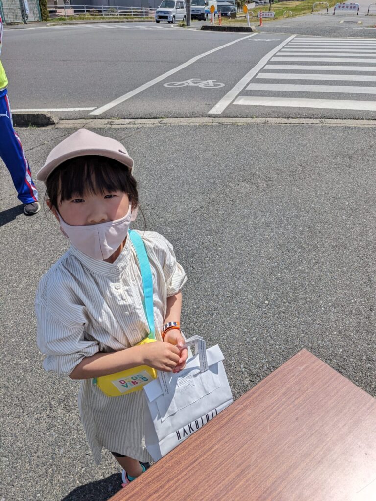 手伝ってくれた2年生の写真1